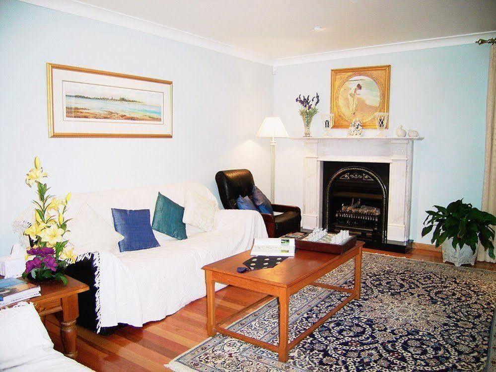 Lavender House Bed & Breakfast Entrance Exterior foto